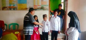 Anak Yatim Dan Dhuafa Didesa Budidaya Terima Bantuan