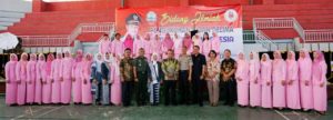 Nanang Hadiri Pengukuhan Bidan Delima Lamsel, Dan Berikan Penghargaan Ke 19 Ranting IBI