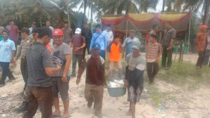 Rasa Syukur dan Lestarikan Warisan Budaya, Nelayan Desa Suak “Ruwat Laut” Berlangsung Meriah