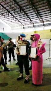 Kapolsek Sidomulyo Apresiasi,Anggotanya Mendapat Penghargaan Dari Kapolres Lamsel