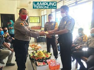 HUT Bhayangkara ke-74 Empat Anggota Naik Pangkat, Polsek Sidomulyo Gelar Syukuran