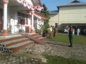 Tiga Wilayah Koramil 421-07/SDM Laksanakan Upacara Peringatan HUT Kemerdekaan RI Ke-75