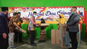 Potong Tumpeng, Pentas Budaya dan Pembagian Hadiah Dihari Jadi Desa Sidowaluyo