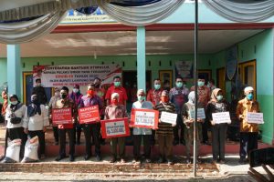 Pemkab Lamsel Gulirkan Bantuan Stimulus Kepada 473 Pelaku UMKM di Dua Tempat