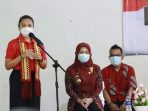 Penasihat Dharma Wanita Persatuan Kementerian Sosial, Grace Batubara Berikan Bantuan Sembako Untuk Masyarakat Lampung Selatan