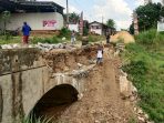 Warga Desa Sidorejo Bangun Jembatan Penghubung Diatas Saluran Irigasi Secara Swadaya