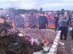 Tempati Gedung Baru, Polres Lamsel Bakar Ribuan Kg Ganja dan Sabu