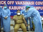 Bupati Lampung Selatan Jalani Vaksinasi Covid-19 Kedua di RSUD Bob Bazar