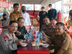 Kapolda Lampung Panen Semangka dan Makan Bakso di Kuliner Kebun Edukasi Lamsel
