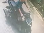 Pencuri Kotak Amal Masjid Jabalrahma Desa Seloretno Terekam CCTV