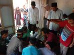 Azizi dan Astri Gelar Khitanan Massal Gratis di Desa Semanak