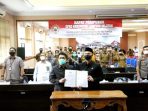 DPRD Lamsel Sahkan Lima Paket Raperda Jadi Perda 2021