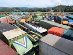 Antrean Panjang Kendaraan Mengular di Dermaga 3 Pelabuhan Bakauheni