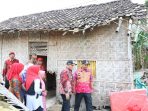 Berikan Bantuan Renovasi Rumah Roboh Di Kecamatan Palas, Bupati Lampung Selatan Ingatkan Jaga Lingkungan Sekitar Dari Penyakit DBD