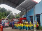 Kunjungi Damkar Lamsel, Siswa TK Karunia Kalianda dan TK An-Nur Penengahan Dikenalkan dengan Tugas Pemadam Kebakaran