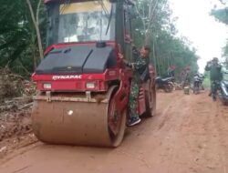 Pengerasan Jalan Onderlagh, Satgas TMMD Ke-120 Kodim 0421/Lampung Selatan Turunkan Wales