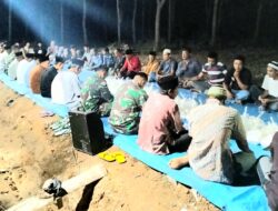 Dansatgas Beserta Personel TMMD Kodim 0421/Lamsel dan Warga Gelar Doa Syukuran