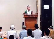 Safari Ramadhan Babinsa Koramil 421-06/Natar Isi Ceramah Tarawih di Masjid An”Nur