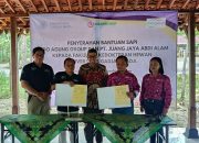 PT. Juang Jaya Abdi Alam – FKH Universitas Gadjah Mada Berkolaborasi Tingkatkan Kualitas Sapi Lokal, Serahkan 40 Sapi Indukan Produktif untuk Pembelajaran dan Riset Mahasiswa