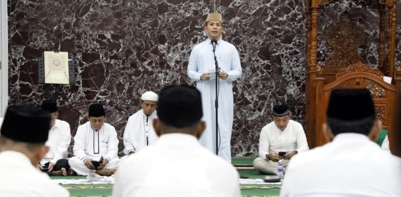 Iktikaf Akbar Peringatan Nuzulul Qur’an di Masjid Agung, Bupati Egi: Saatnya “Pulang ke Diri Sendiri”